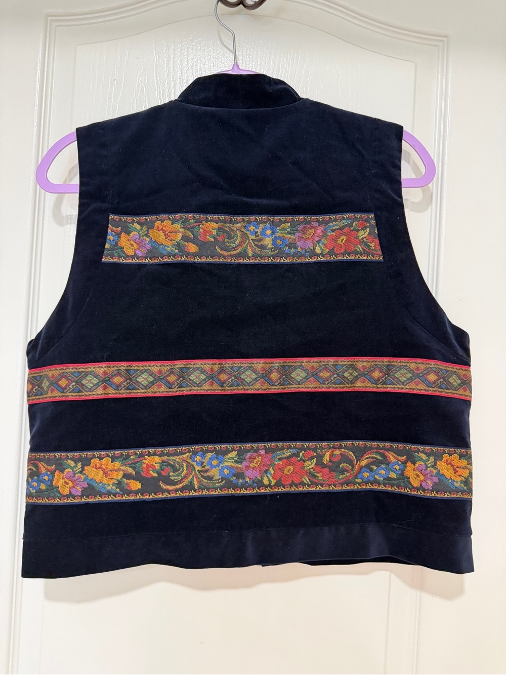 All Week Long Tapestry Trim Velvet Vest Size Large Boho Southwestern Cottagecore - Picture 4 of 5
